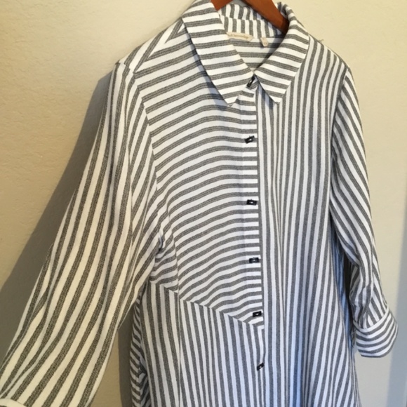 Soft Surroundings Tunic Shirt Button Down Size Large - Picture 3 of 9